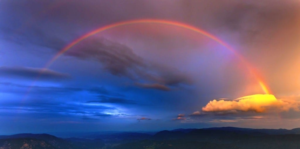 symbolic meaning of rainbows