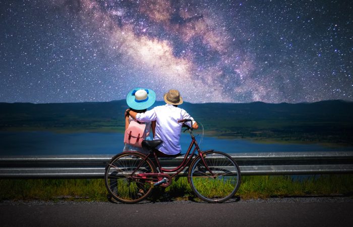 How to Manifest a Relationship and Manifest Love in Your Life
